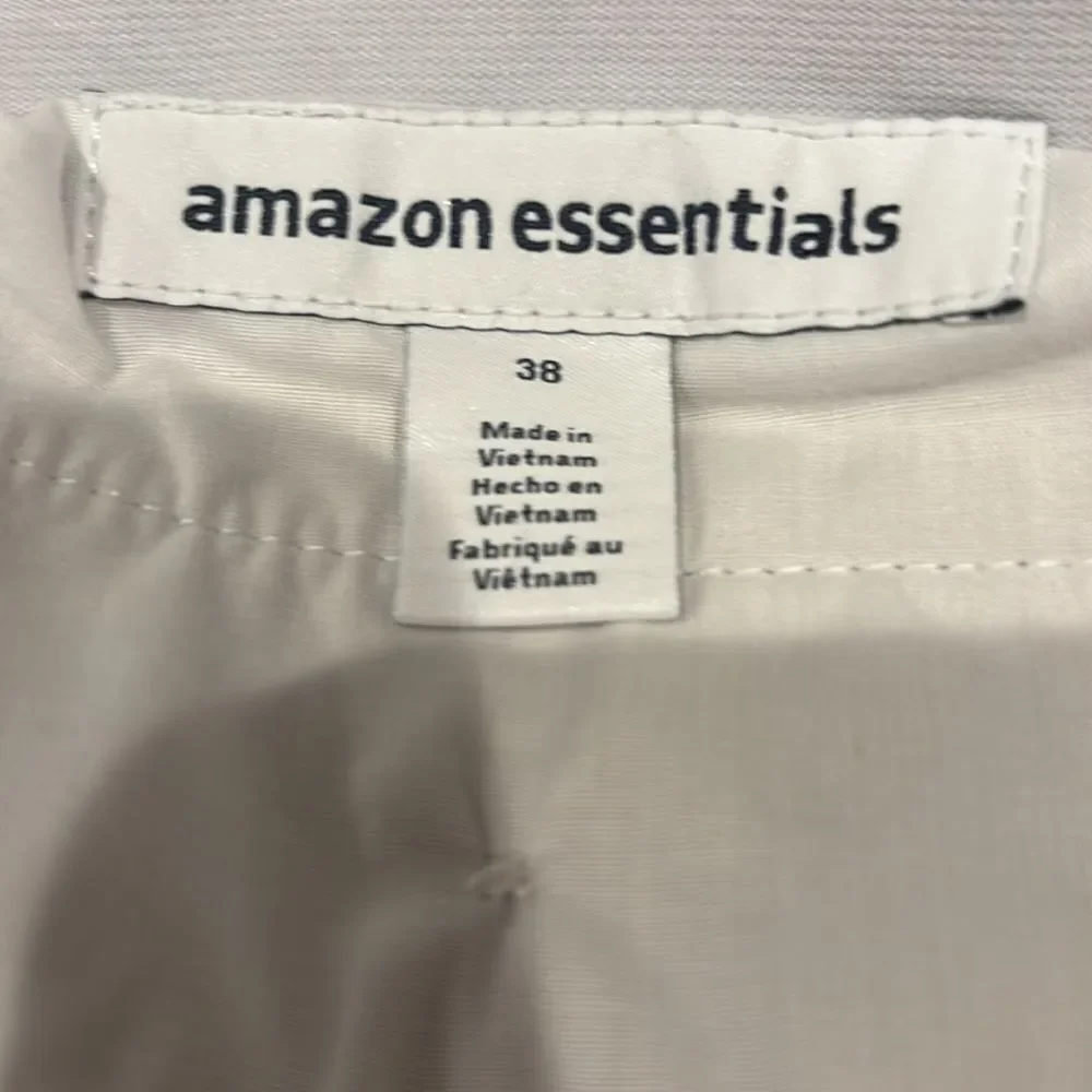 Amazon Essentials Light Khaki Golf Short size 38